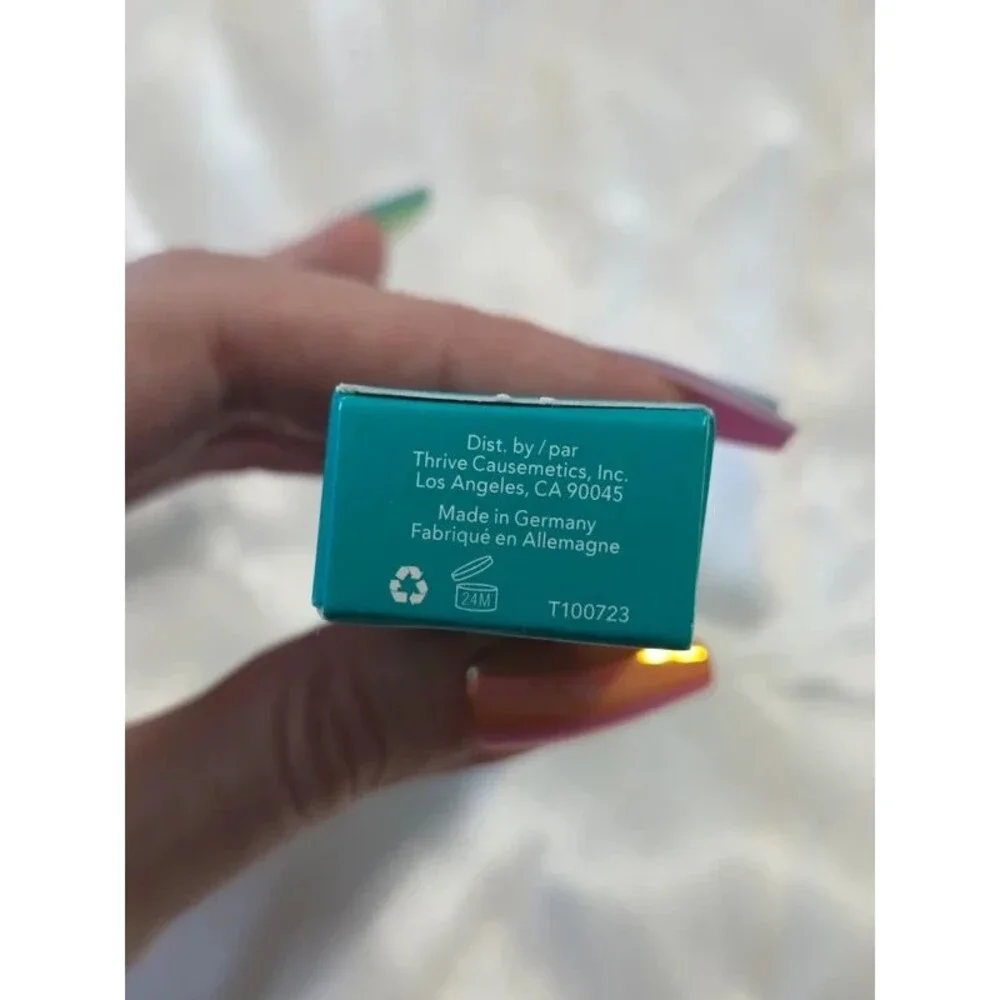 Thrive Infinity Waterproof Eyeshadow Stick - Kaelyn